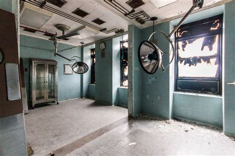 Abandoned Hospital in New Orleans is Hauntingly .